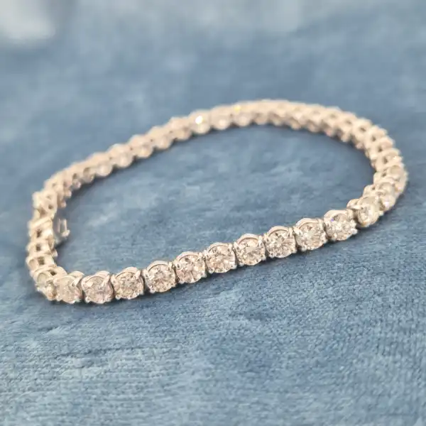 Diamond Tennis Bracelet - 10ct Diamond Content-10ct-diamond-tennis-bracelet.webp