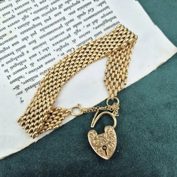 Date 1906! Antique 15ct Yellow Gold Gate Bracelet-15ct-yellow-gold-ghate-bracelet-from-1906.webp