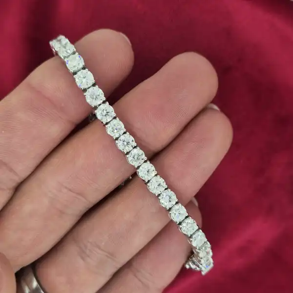 13ct Diamond Tennis Bracelet in 18ct White Gold-18ct-white-gold-diamond-tennis-bracelet-13cts.webp