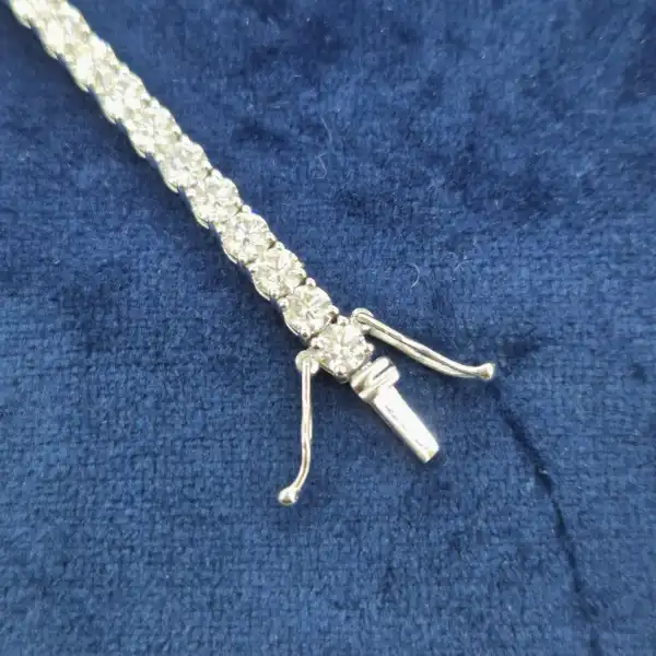8ct Diamond Tennis Bracelet in 18ct Gold-18ct-white-gold-tennis-bracelet-8cts.webp