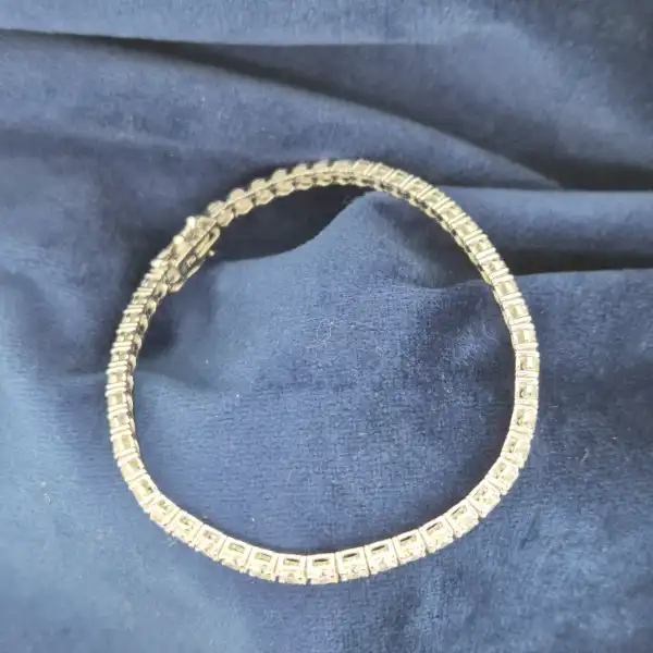8ct Diamond Tennis Bracelet in 18ct Gold-18ct-white-gold-tennis-bracelet-8cts.webp
