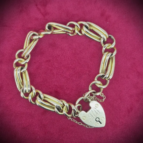  Thumbnail of Gorgeous Antique 9ct Gold Fancy Charm/Gate Bracelet