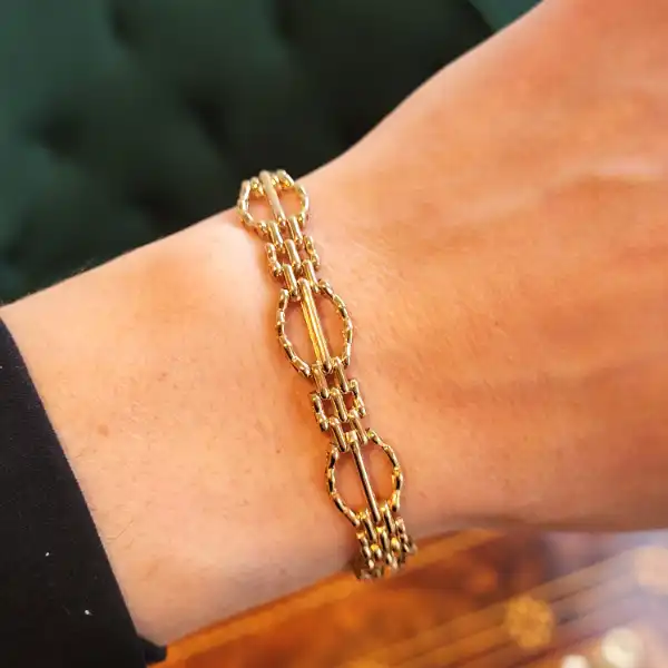 Fancy Gate Link Charm Bracelet in 9ct Gold-9ct-gate-link-charm-bracelet.webp