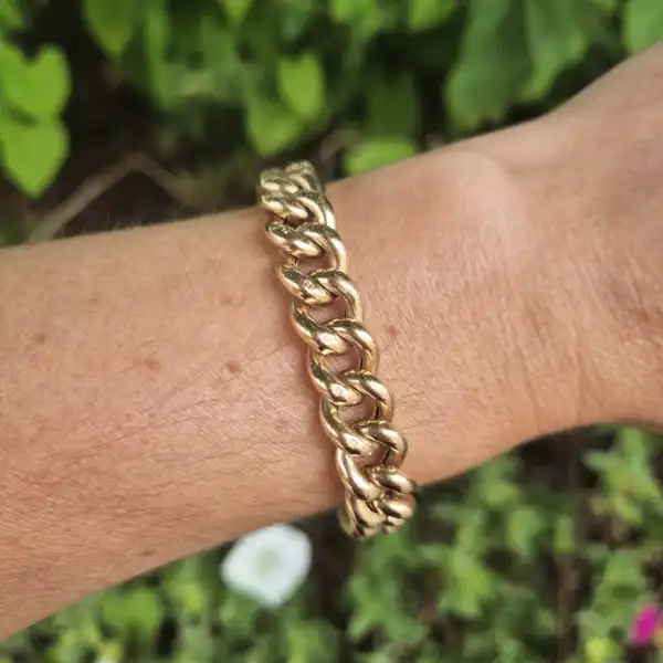 Chunky 9ct Yellow Gold Charm Bracelet-9ct-gold-polished-chunky-charm-bracelet.webp