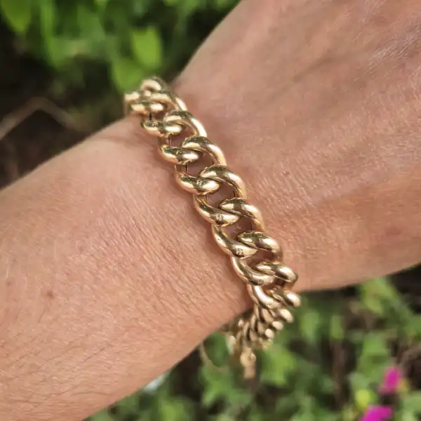 Chunky 9ct Yellow Gold Charm Bracelet-9ct-gold-polished-chunky-charm-bracelet.webp