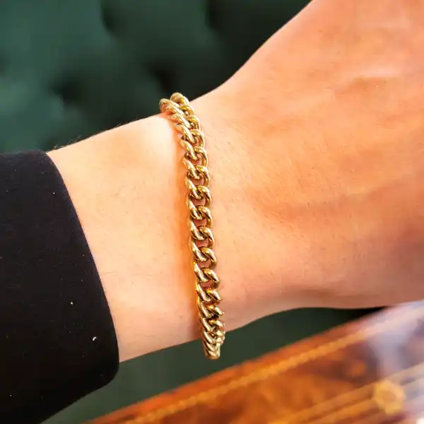 9ct Gold Solid Curb Bracelet-9ct-gold-solid-curb-charm-bracelet.webp