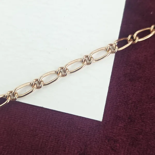 9ct Rose Gold Fancy Bracelet with T-Bar- Close Up 