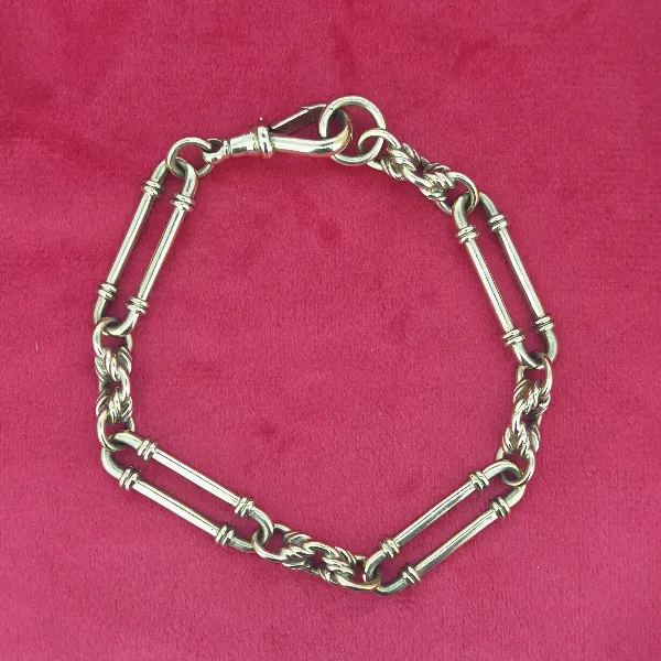 9ct Yellow Gold Fetter Link Bracelet- Side View 