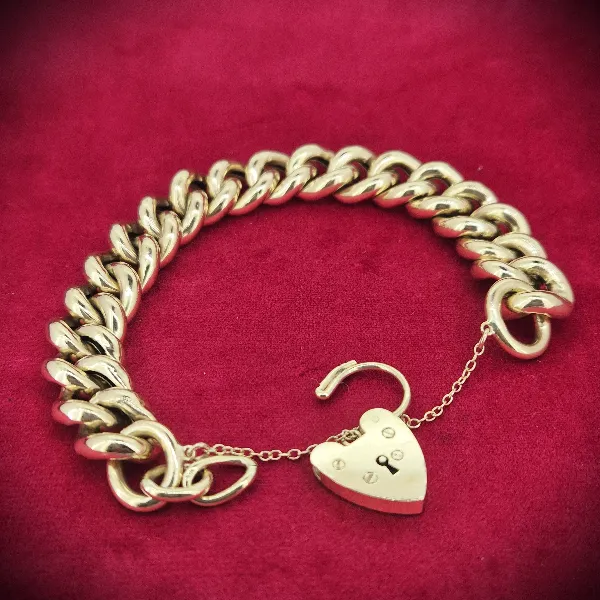  Thumbnail of Gorgeous Vintage Chunky Yellow Gold Charm Bracelet