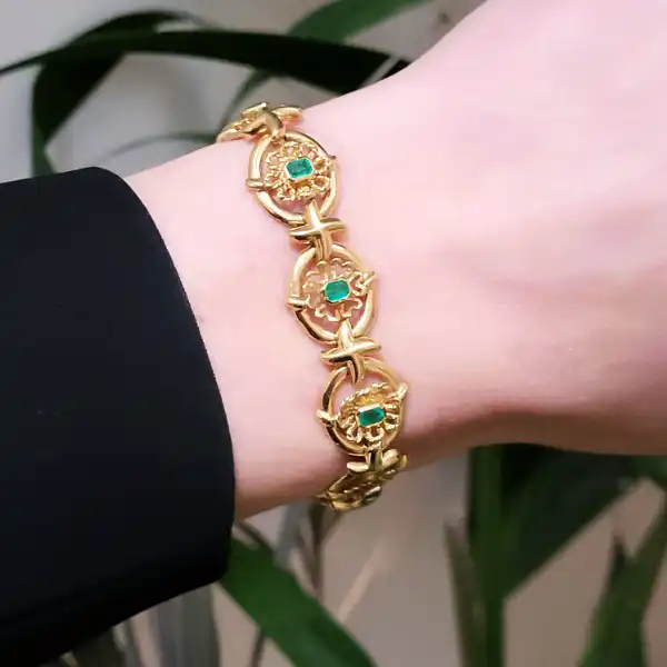 18ct Gold and Emerald Bracelet-gold-emerald-fancy-bracelet.webp