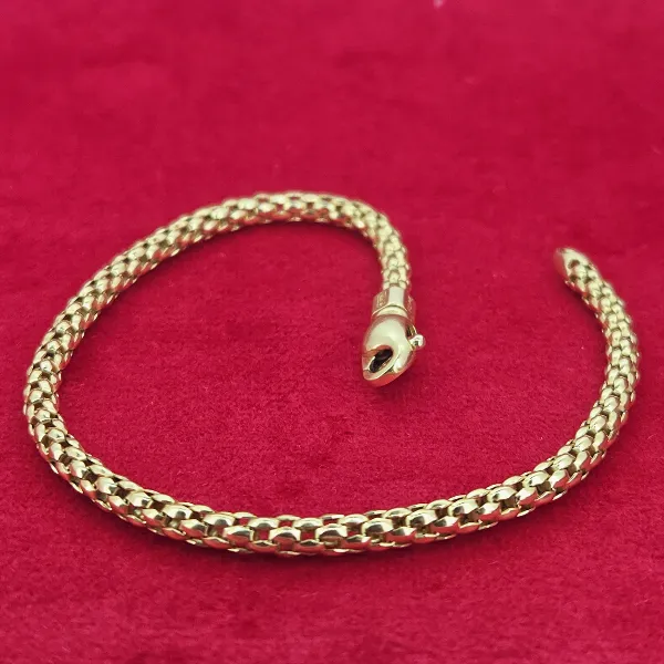Italian 18ct Yellow Gold Cable Link Bracelet- Close Up 