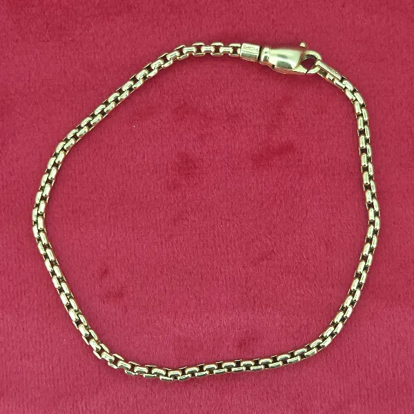 Italian 18ct Yellow Gold Rounded Venetian Bracelet- Side View 
