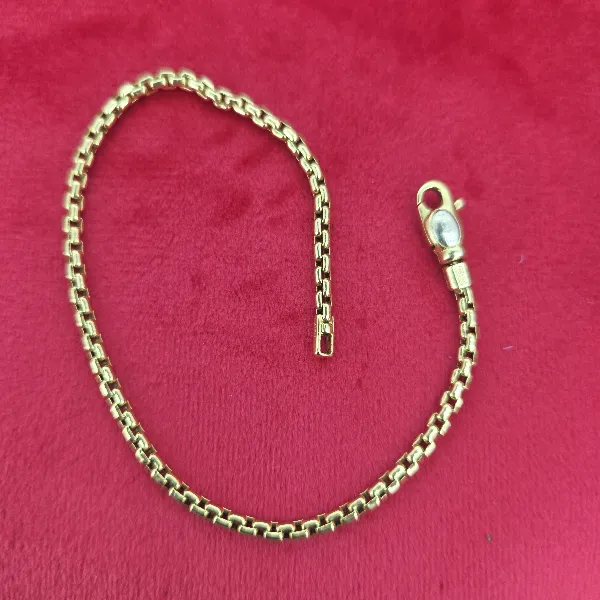 Italian 18ct Yellow Gold Rounded Venetian Bracelet- Front View 