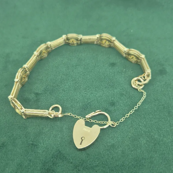 Fancy Antique 9ct Yellow Gold Gate Bracelet-ornate-antique-gate-bracelet-in-9ct-yellow-gold.webp