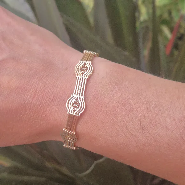 Fancy Antique 9ct Yellow Gold Gate Bracelet-ornate-antique-gate-bracelet-in-9ct-yellow-gold.webp