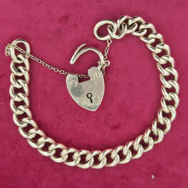 Gorgeous 9ct Gold Chunky Charm Bracelet-rose-gold-chunky-charm-bracelet-with-padlock.webp