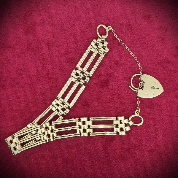  Thumbnail of Extra Large Vintage 9ct Gold Gate Bracelet