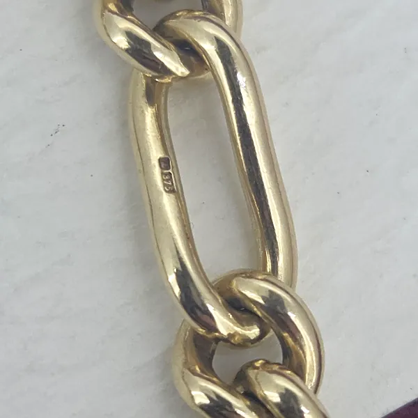 Vintage 9ct yellow Gold Figaro Bracelet- Reverse Angle 