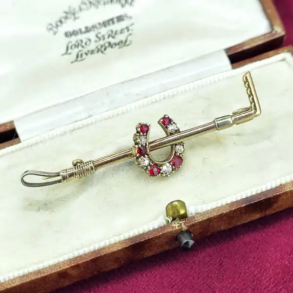 9ct Gold Polo Mallet Brooch with Ruby & Diamond Horseshoe-9ct-ruby-and-diamond-horseshoe-brooch.webp