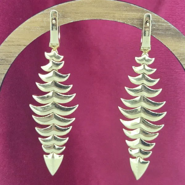 18ct Gold and Diamond Articulated Drop Earrings- Front View 