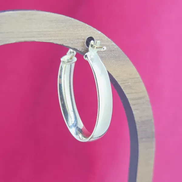 9ct Oval Hoop Earrings - 23mm-9ct-gold-oval-hoop-earrings-23mm.webp