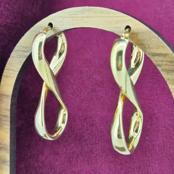 40mm 9ct Gold Figure of Eight Earrings-9ct-gold-twisted-figure-of-eight-hoop-earrings.webp