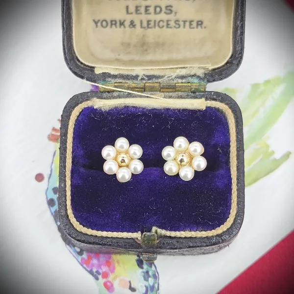 9ct Gold Pearl Flower Stud Earrings