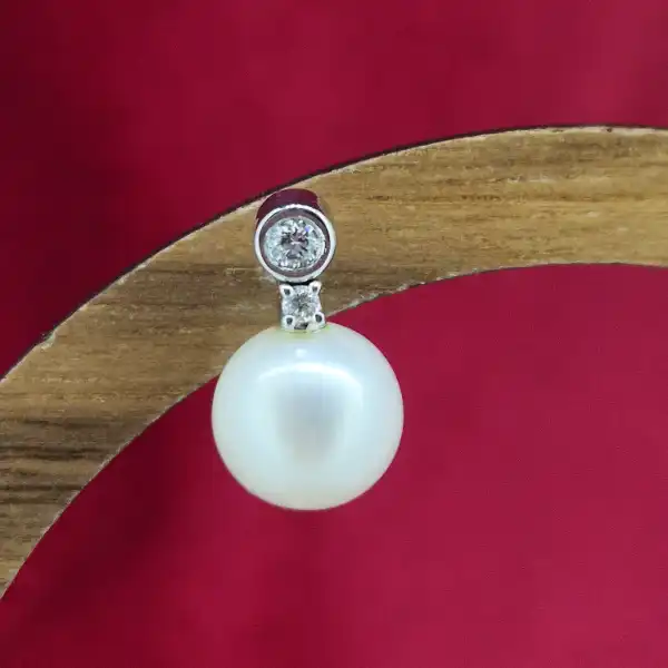 Pearl and Diamond earring in 18ct White Gold-pearl-diamond-studs-in-18ct-white-gold.webp