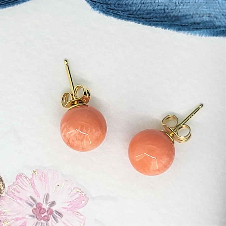 18ct Gold Coral Stud Earrings-coral-studs-dublin.webp