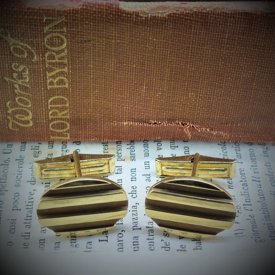 18ct Tiffany & Co. Oval Vintage Cufflinks-gold-tiffany-cufflinks-dublin.webp