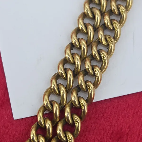 18ct Antique Albert Chain in Yellow Gold- Close Up 