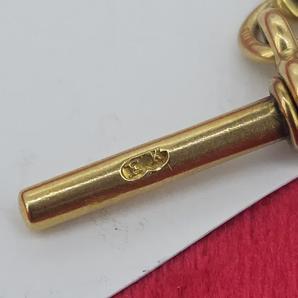 18ct Antique Albert Chain in Yellow Gold- Magnified 