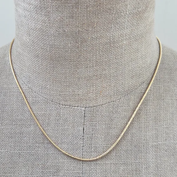 18ct Yellow Gold Herringbone Chain - 16 Inches-18ct-gold-herringbone-chain-16inches.webp