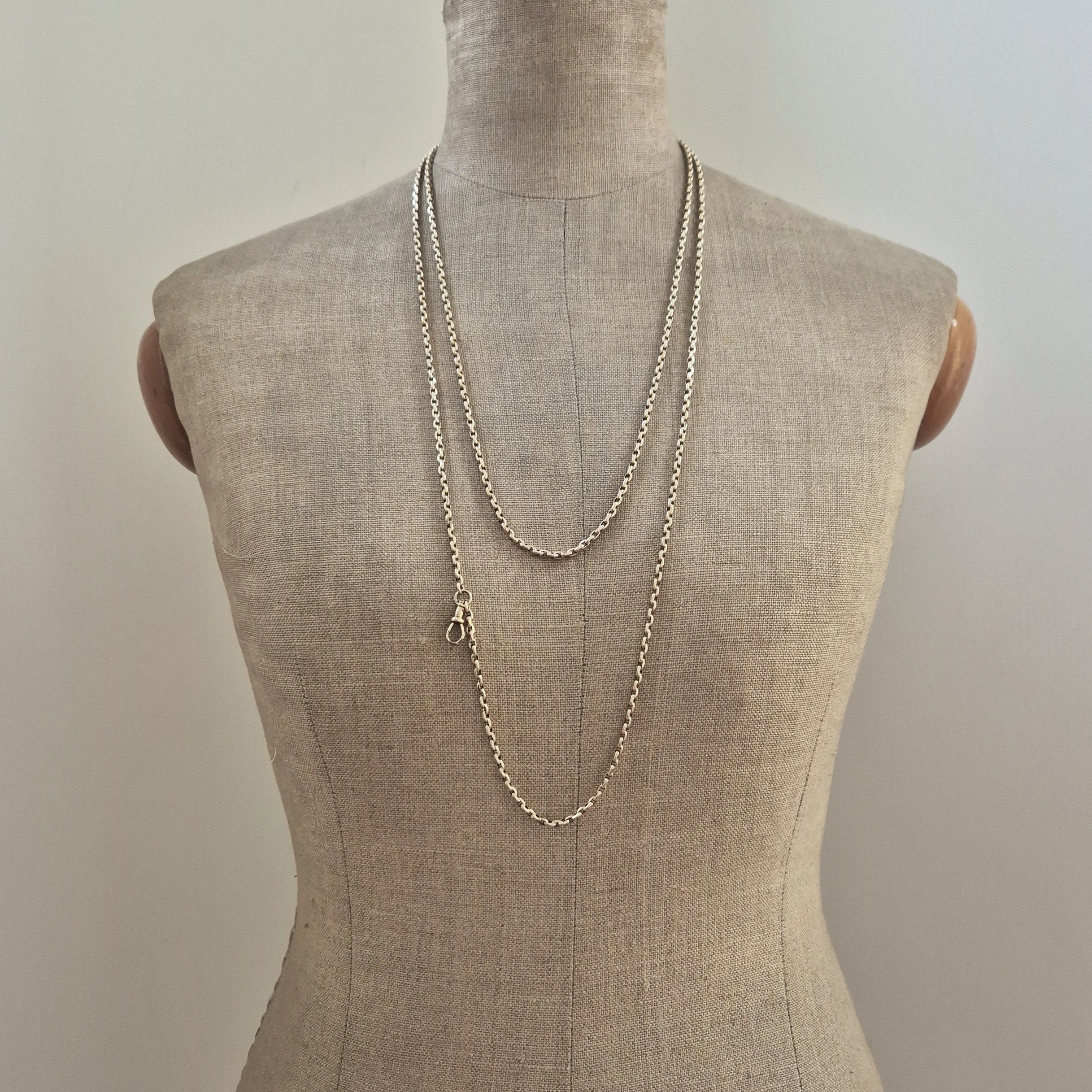 60 Inch Longuard Chain with Beautiful Faceted Swivel in 9ct Yellow Gold-60inch-longuard-chain-in-yellow-gold-with-swivel.webp