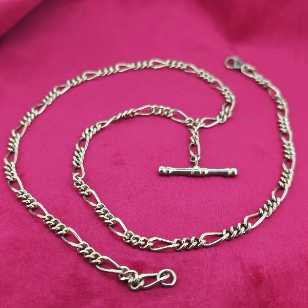 Vintage 9ct Gold Figaro Necklace with T-Bar-9ct-gold-figaro-necklace-with-t-bar-and-lobster-clasp.webp