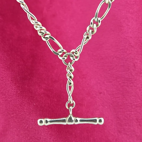 Vintage 9ct Gold Figaro Necklace with T-Bar-9ct-gold-figaro-necklace-with-t-bar-and-lobster-clasp.webp