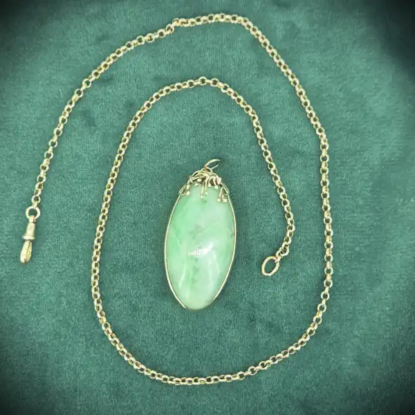  Thumbnail of Antique 9ct Gold Necklace with Removable Jade Pendant