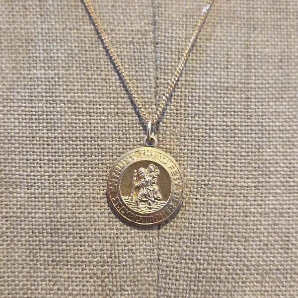 9ct Gold St Christopher on an 18 inch Pendant Chain-9ct-gold-st-christopher-pendant-and-chain.webp