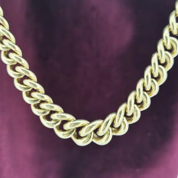 Graduated Antique Albert Chain in Yellow Gold - Heavyweight and Rare-9ct-yellow-gold-heavyweight-graduated-albert-chain.webp