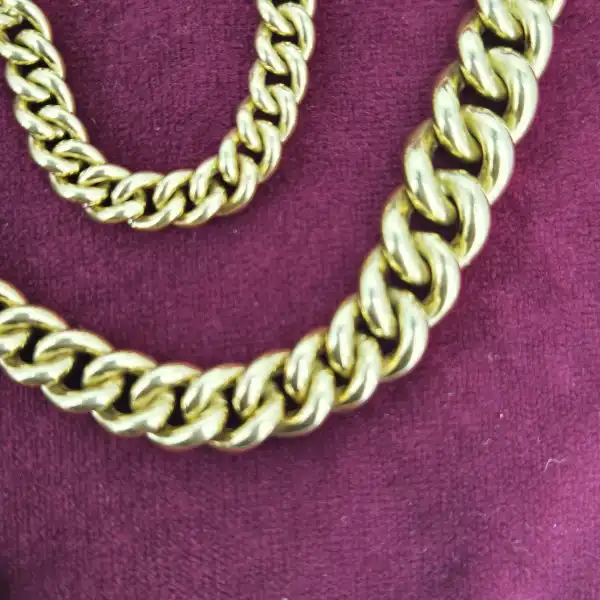 Graduated Antique Albert Chain in Yellow Gold - Heavyweight and Rare-9ct-yellow-gold-heavyweight-graduated-albert-chain.webp