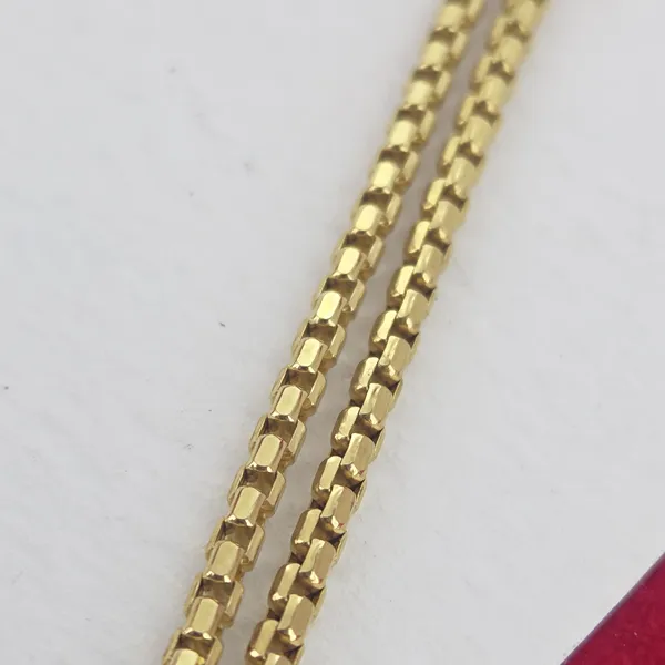 9ct Yellow Gold Rounded Venetian Necklace- Crown View 