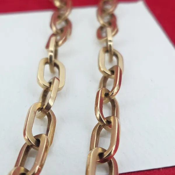 9ct Yellow Gold Paperclip Chain- Crown View 