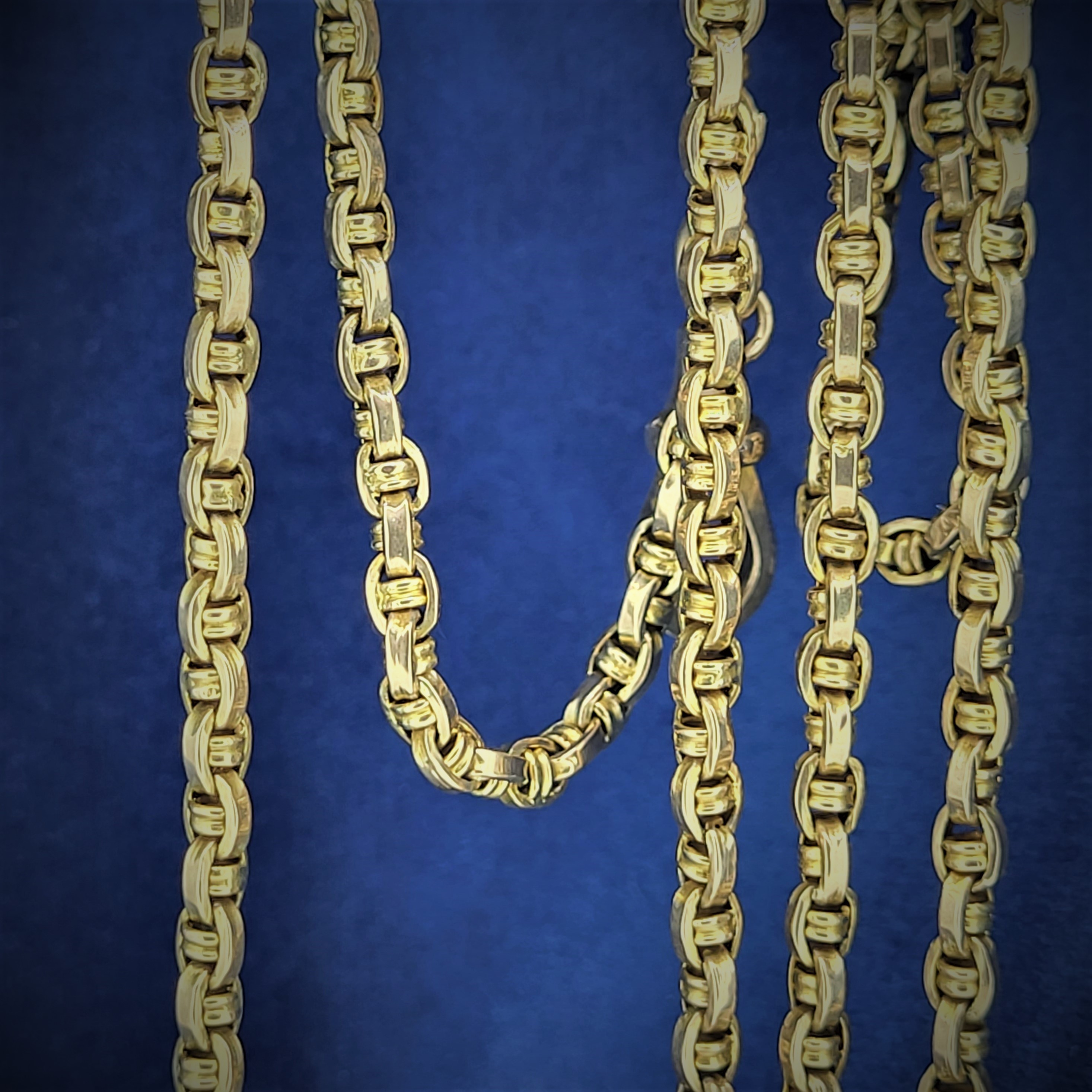 img/jewellery/necklacesanchor-link-longuard-chain.jpg