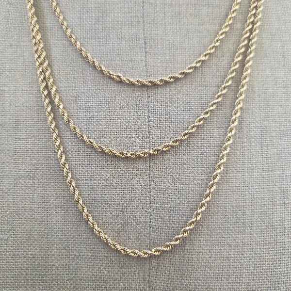Antique 15ct Gold Triple Strand Rope Chain Necklace- Magnified 