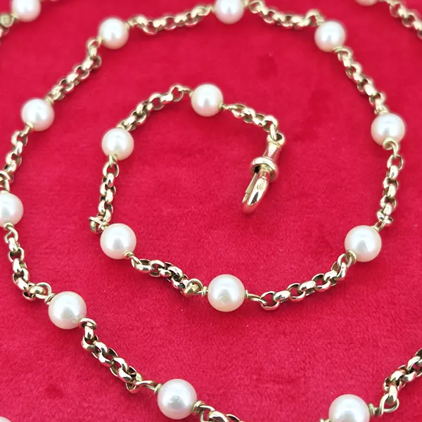 Antique Pearl and 9ct Yellow Gold Necklace - 30Inches- Close Up 
