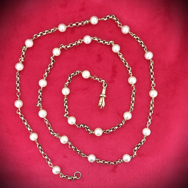 Antique Pearl and 9ct Yellow Gold Necklace - 30Inches