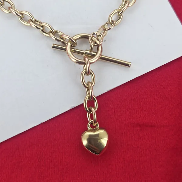 9ct Gold Cable Link Necklace with T-Bar and Heart- Close Up 