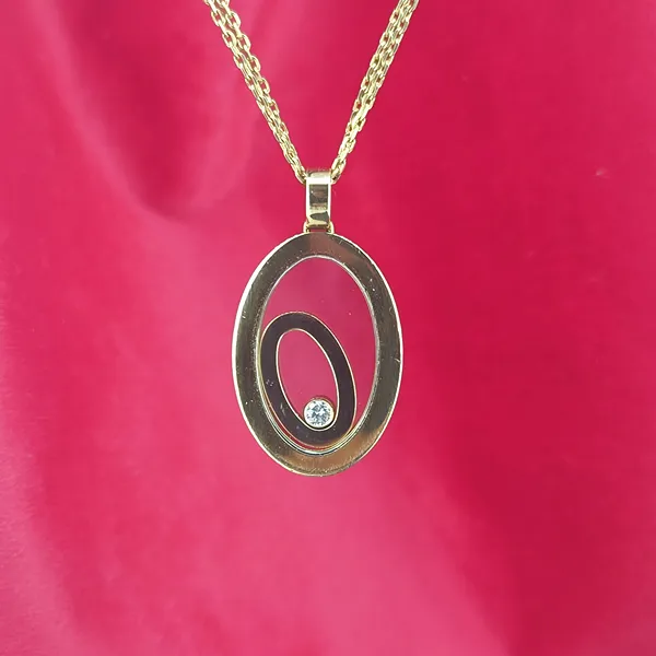 Chopard Happy Spirit One Piece Oval Diamond Necklace in Yellow Gold- Side View 