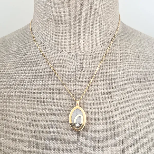 Chopard Happy Spirit One Piece Oval Diamond Necklace in Yellow Gold-Right View 