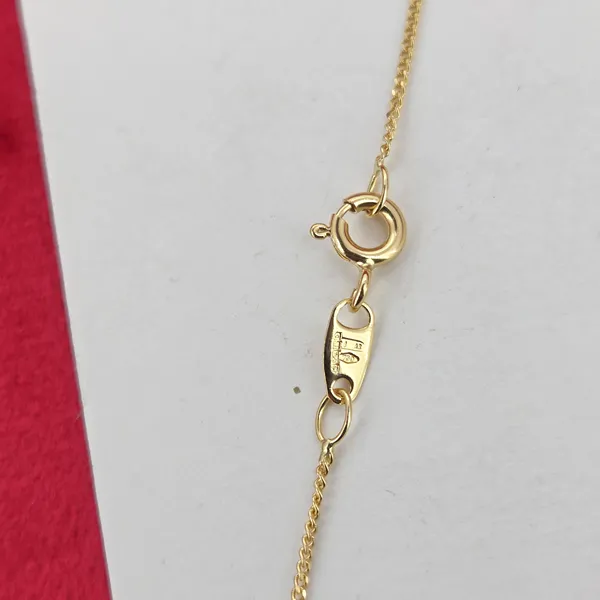 18ct Yellow Gold Diamond Frog Charm/Pendant- Close Up 
